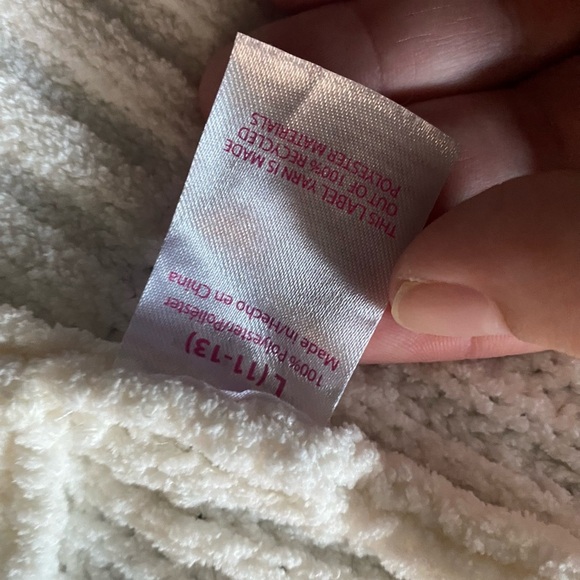 No Boundaries White Textured Knit Cardigan - Picture 3 of 4